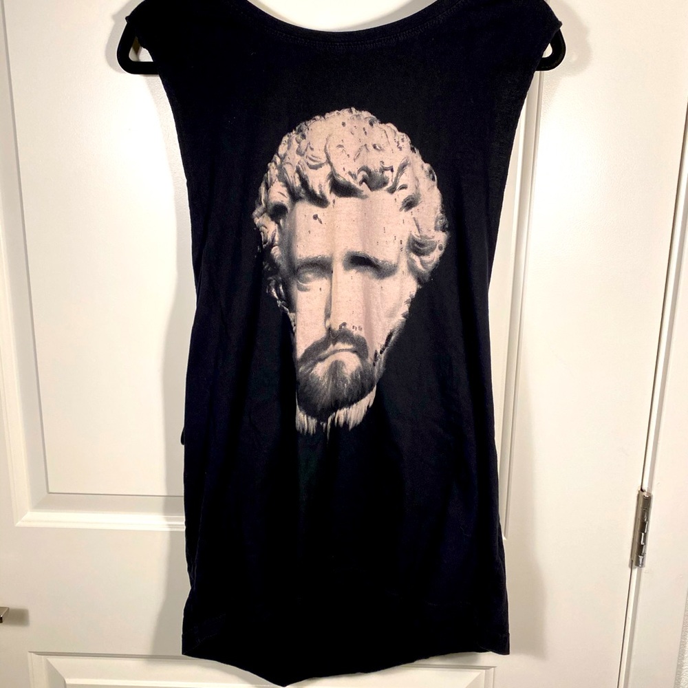 Men Tank top for a Body with muscle